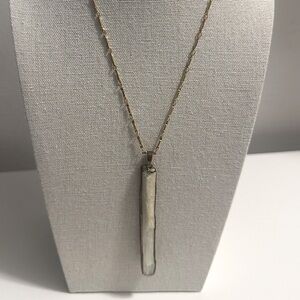 CLEAR QUARTZ CRYSTAL PENDANT GOLD NECKLACE